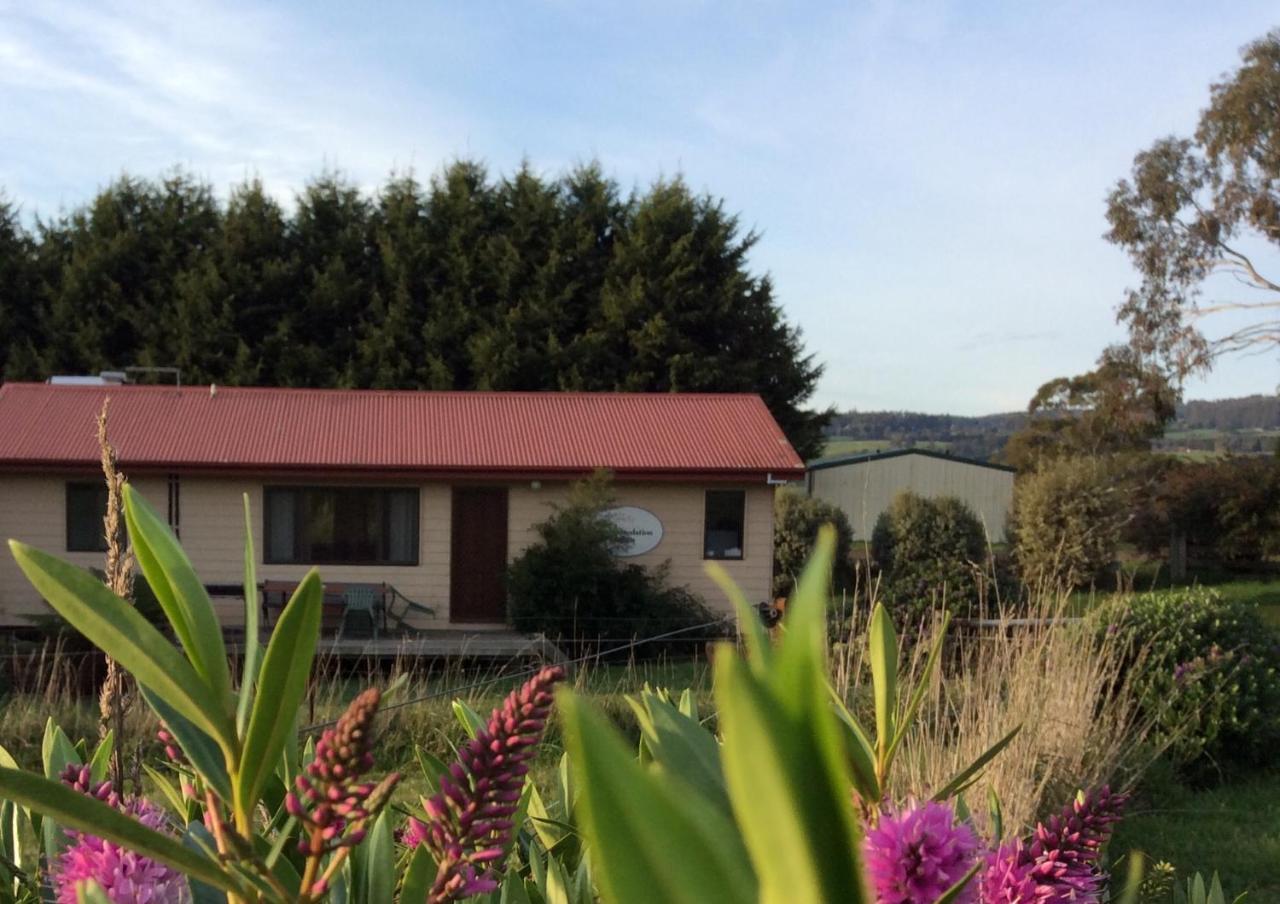 Cherry Top Farmstay - Boutique Eco Village Lilydale Εξωτερικό φωτογραφία